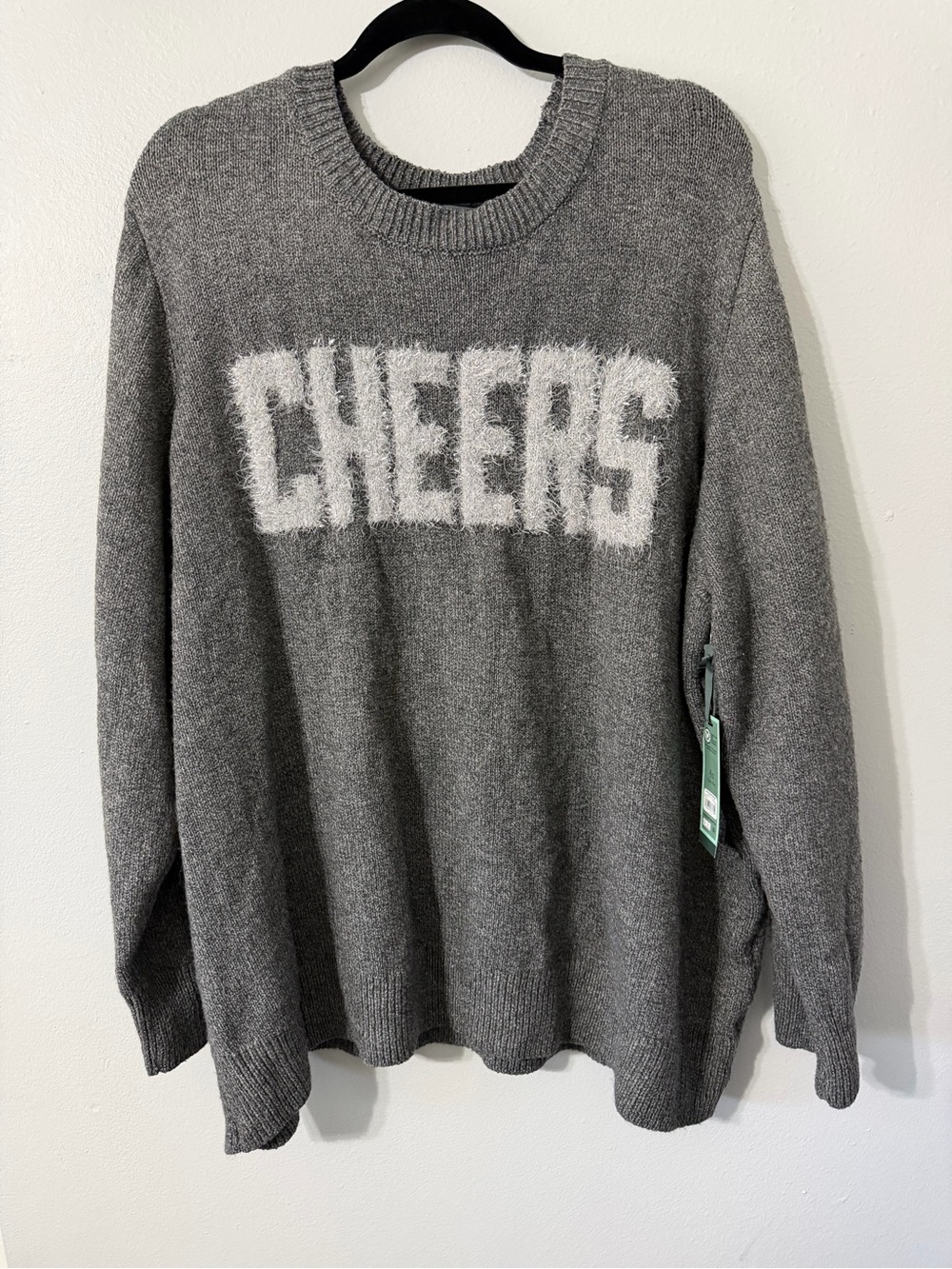 Gray 'CHEERS' Fuzzy Letter Crewneck Sweater size 4X